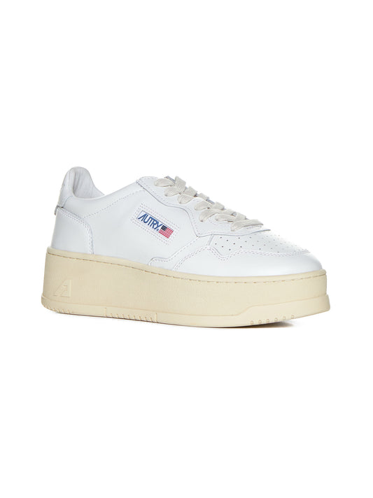 Sneakers Medalist in pelle con platform<BR/>