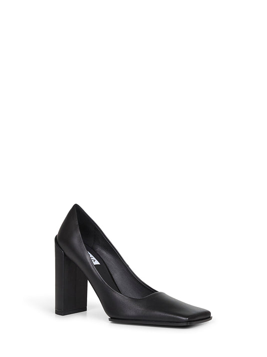 Black leather Square pumps