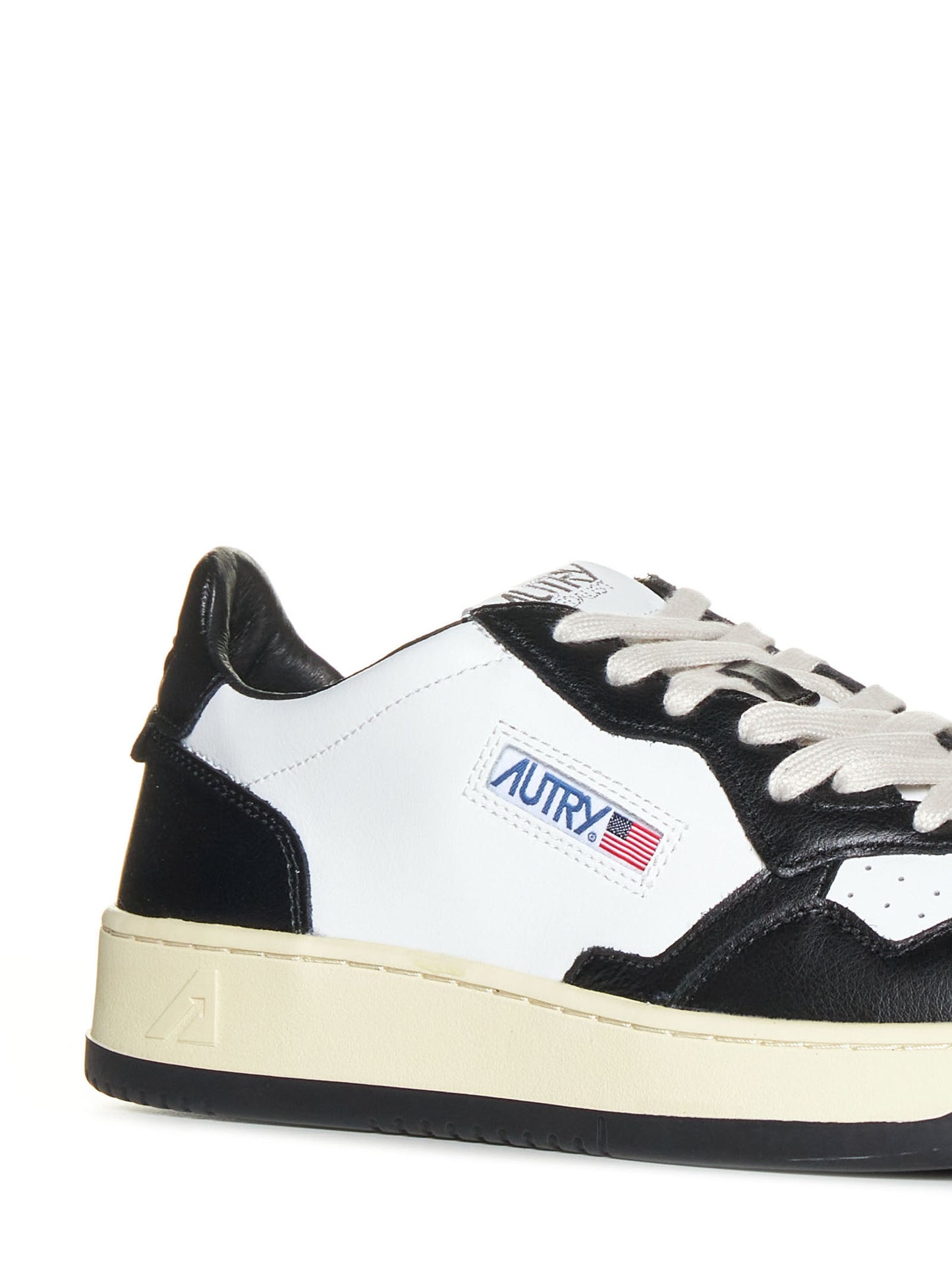 Medalist leather low-top sneakers
