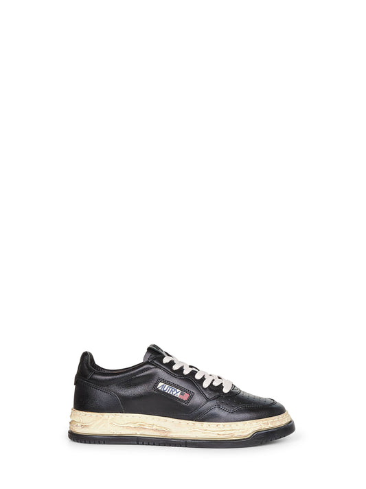 Black Medalist Low Super Vintage Maison Mihara sneakers