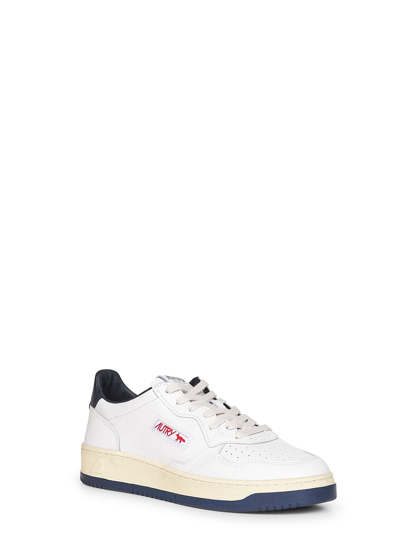 White Medalist Low Maison Kitsuné sneakers