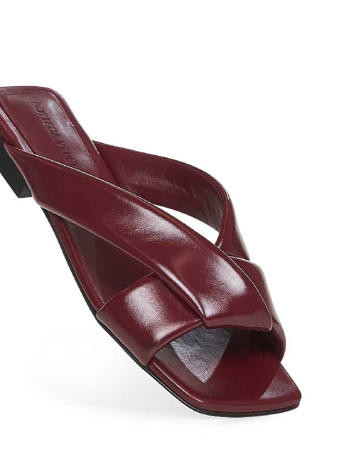 Burgundy shiny calf leather Riva flat mules