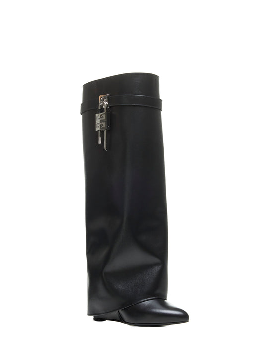 Black leather Shark Lock boots