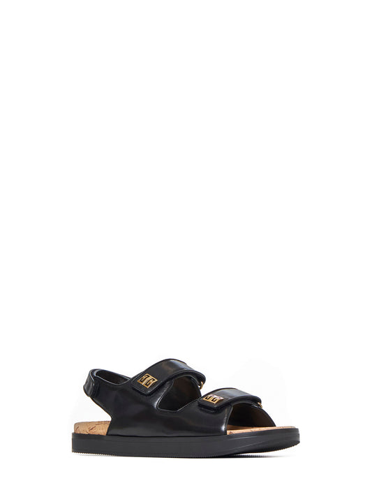 4G leather flat sandals