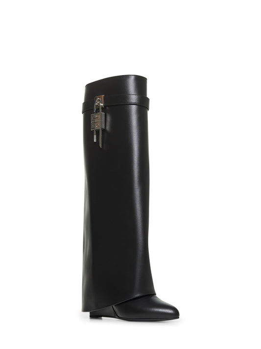 Black leather Shark Lock boots