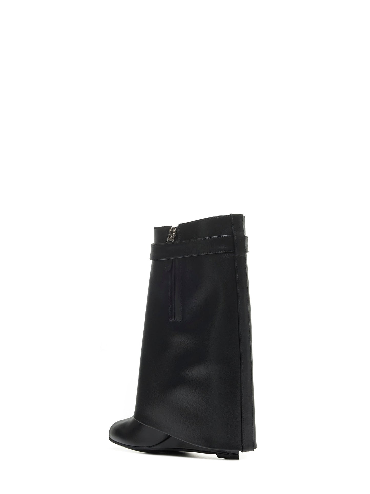 Black leather Shark Lock ankle boots
