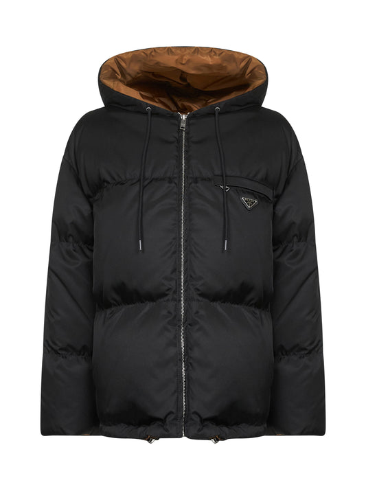 Piumino con cappuccio in Re-Nylon nero