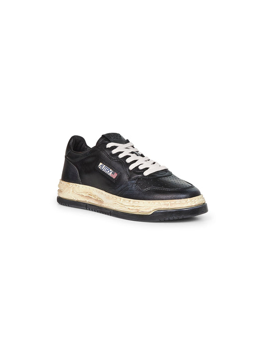 Black Medalist Low Super Vintage Maison Mihara sneakers