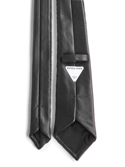 Brown nappa leather Intrecciato tie