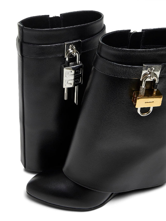 Black leather Shark Lock ankle boots