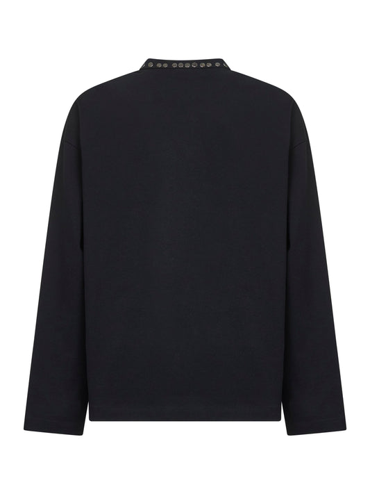 T-shirt in cotone nero con borchie