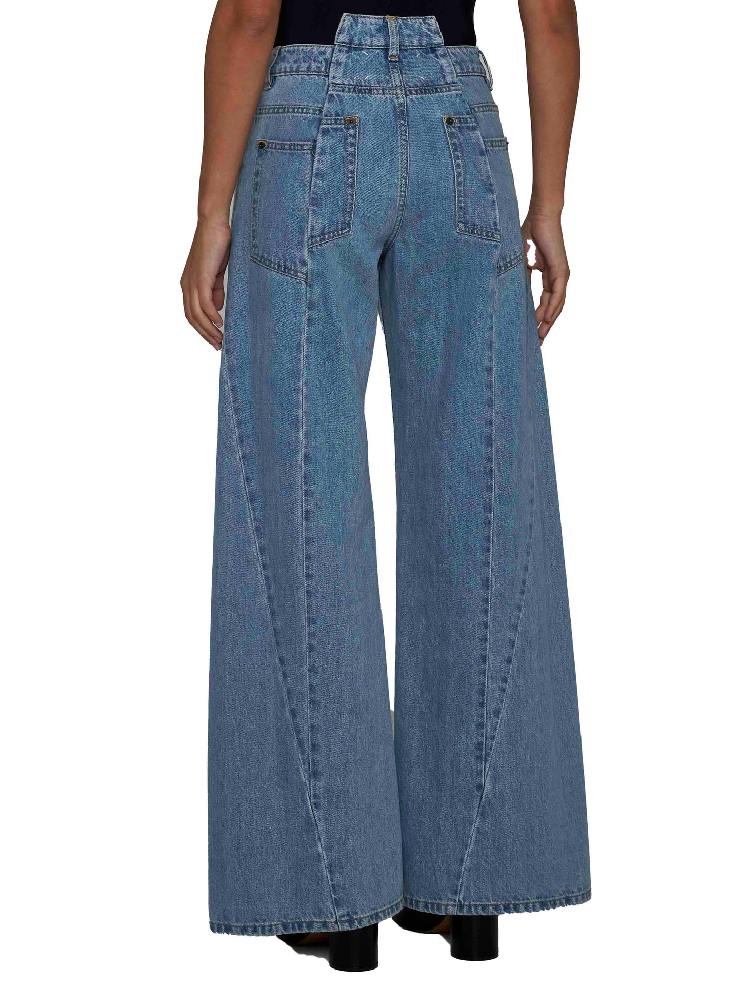Wide-leg jeans