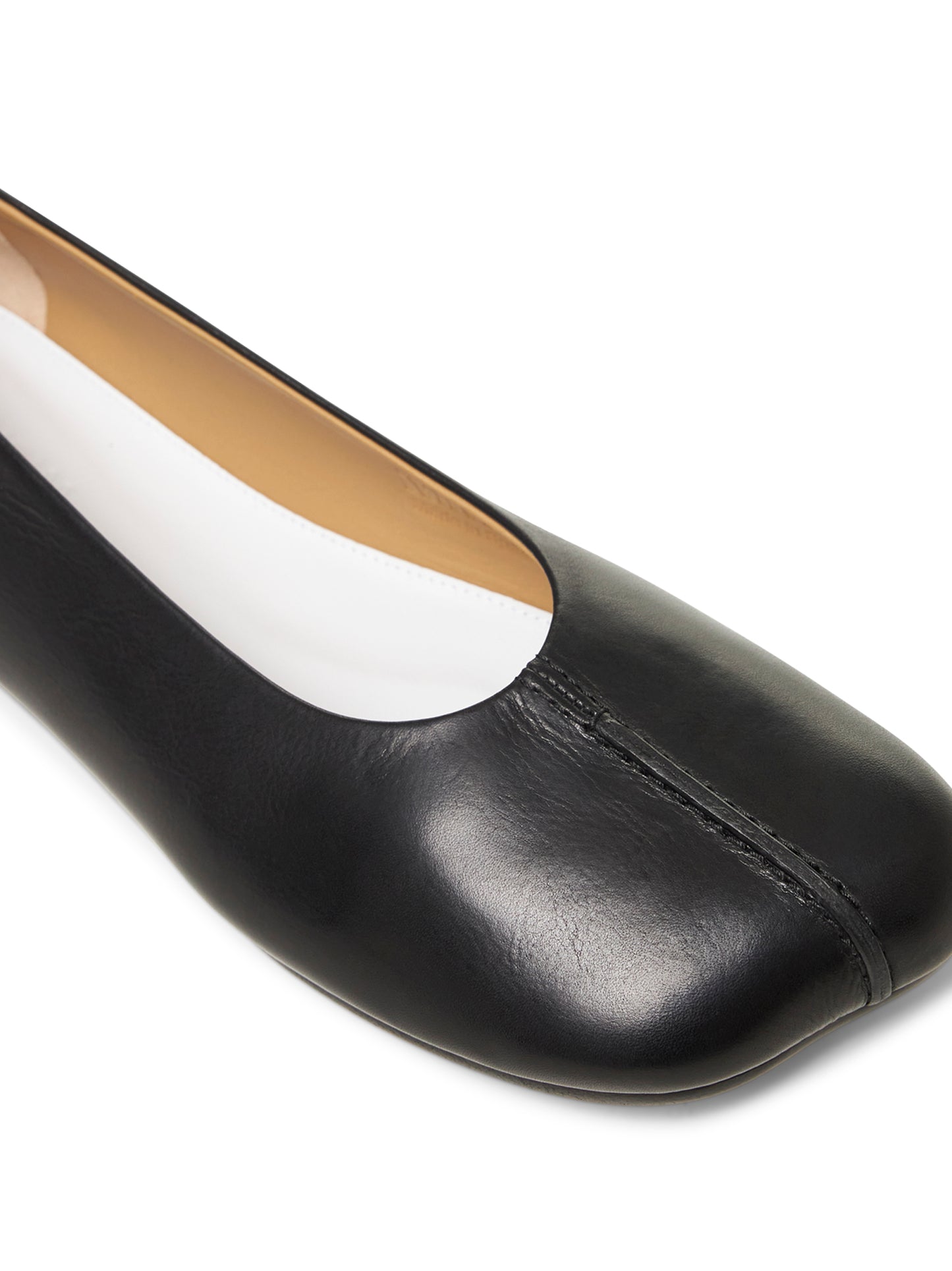 Ballerina in pelle stitch-out MM6