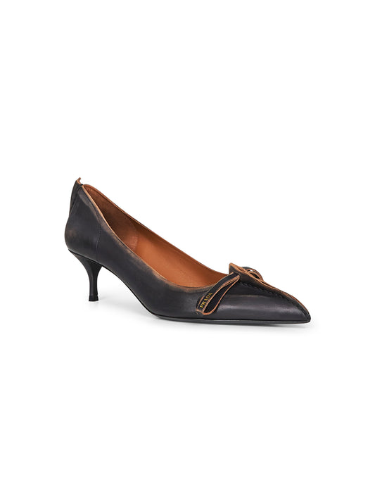 Antiqued leather pumps Prada