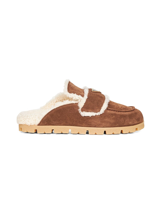 Sabot in pelle scamosciata e shearling marrone