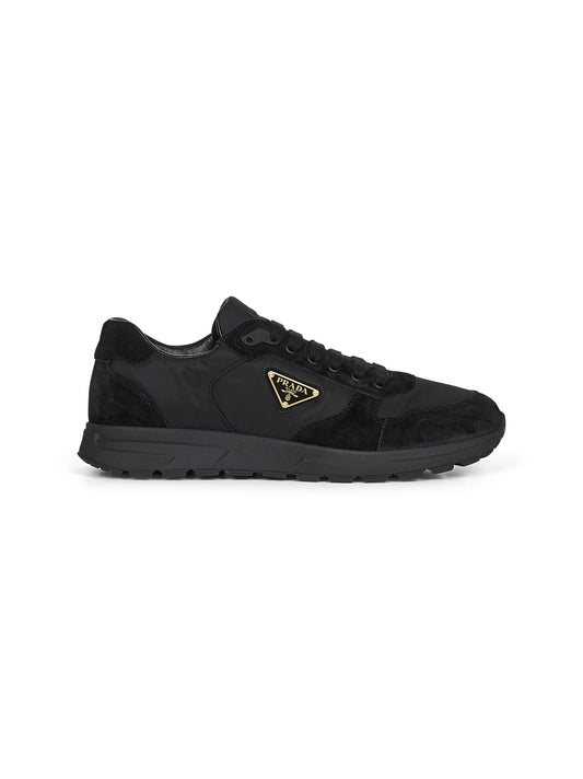 Black Prax 2.0 sneakers