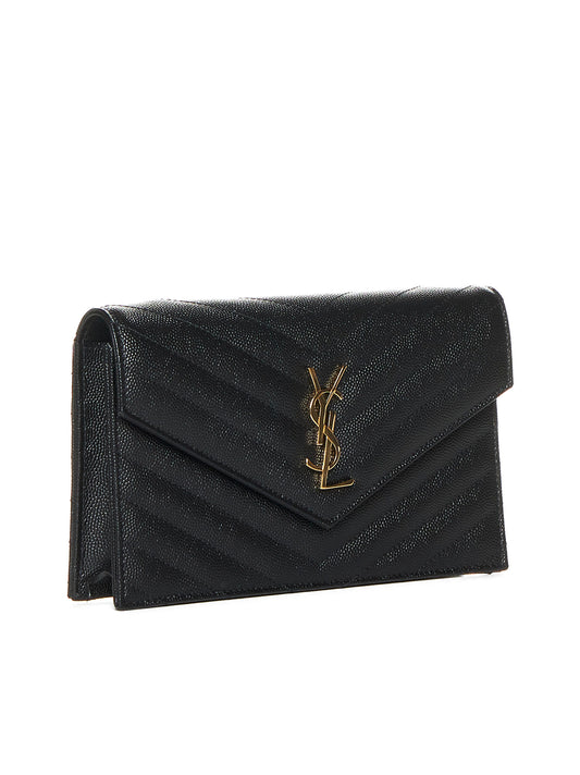 Pochette envelope con catena cassandre classica in pelle grain de poudre