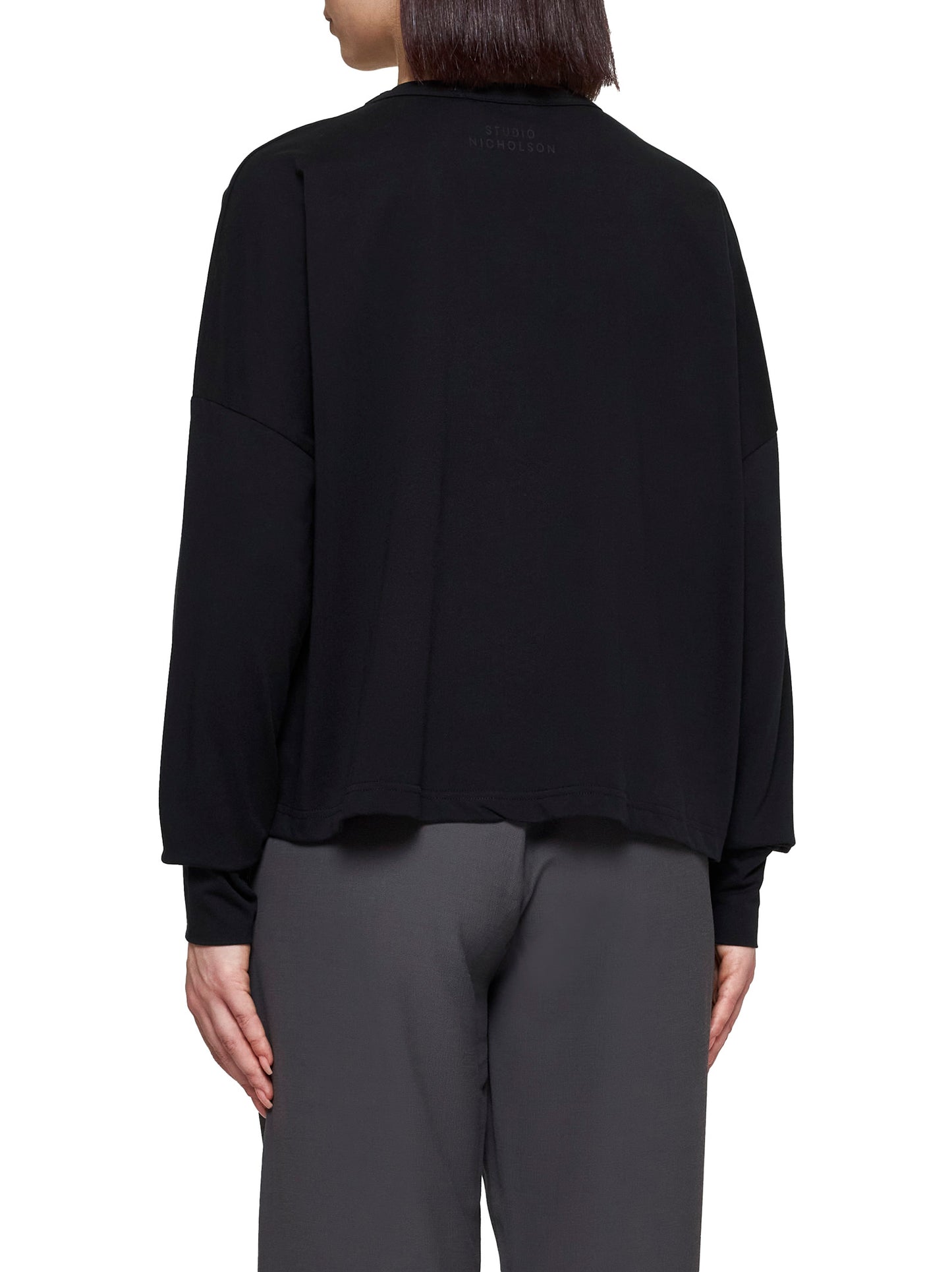 Long-sleeve jersey sweater