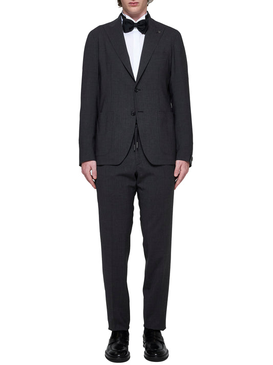 Single-breasted wool suit