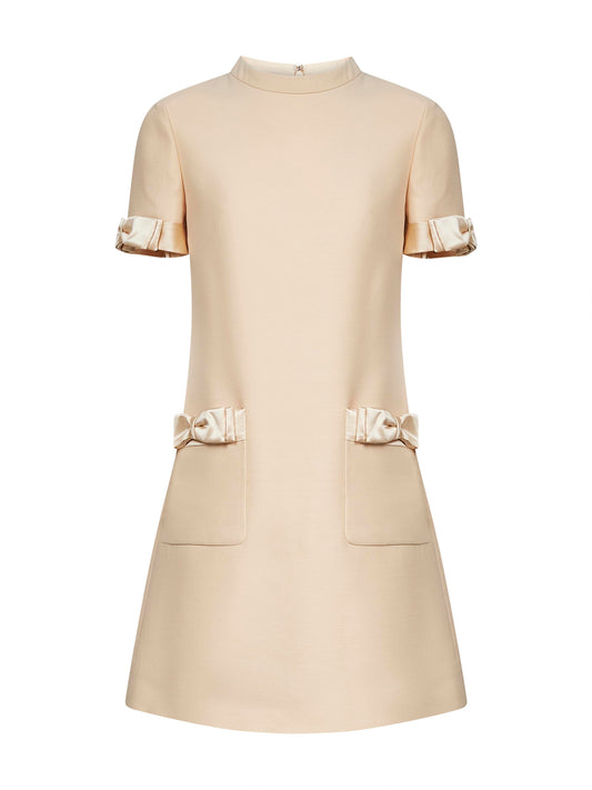 Abito corto in Crepe Couture beige con fiocchi