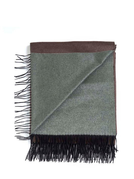 Plaid con frange marrone e verde salvia
