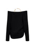 Maglione con spalle scoperte con collana in nero
