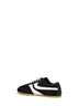 Sneakers in camoscio nero con dettagli in pelle