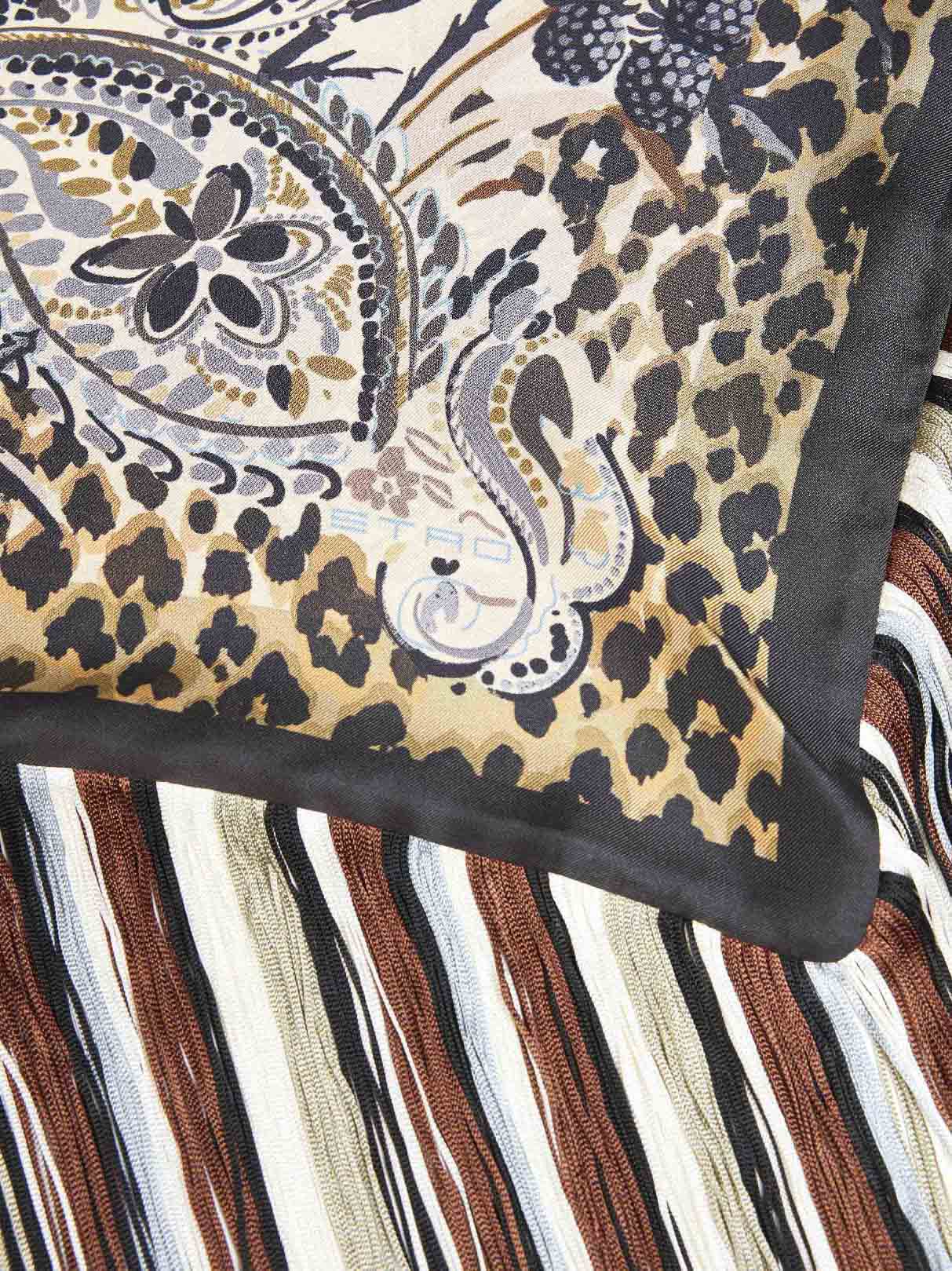 Foulard in twill di seta stampata beige con frange<BR/>