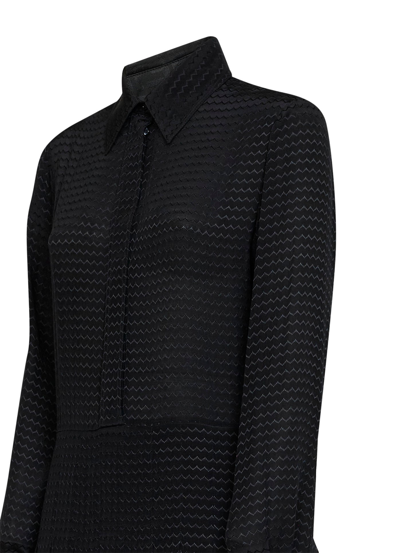 Abito midi in seta jacquard plissé a zig zag in nero