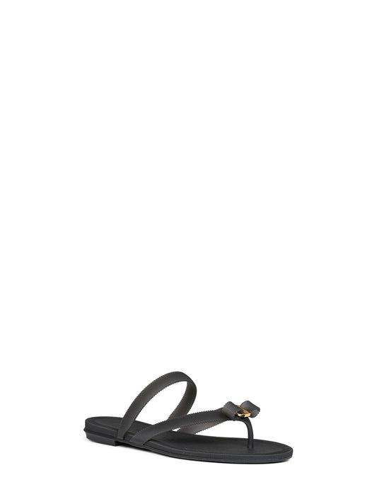 Black rubber Vara bow thong sandals