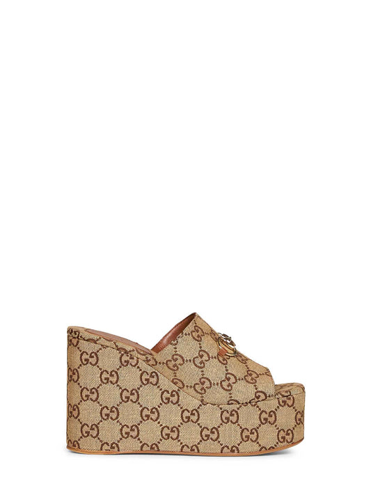 Sandali con zeppa e Morsetto beige e marrone scuro