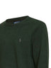 Green crew-neck long-sleeved sweater