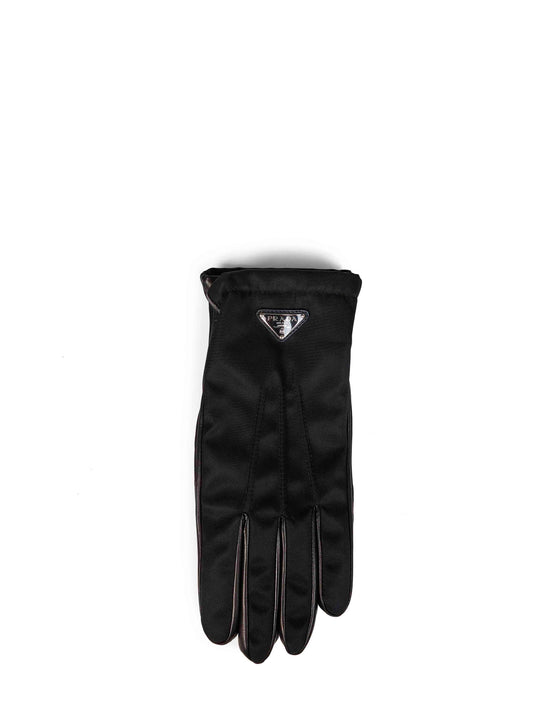 Black Re-Nylon and nappa leather gloves