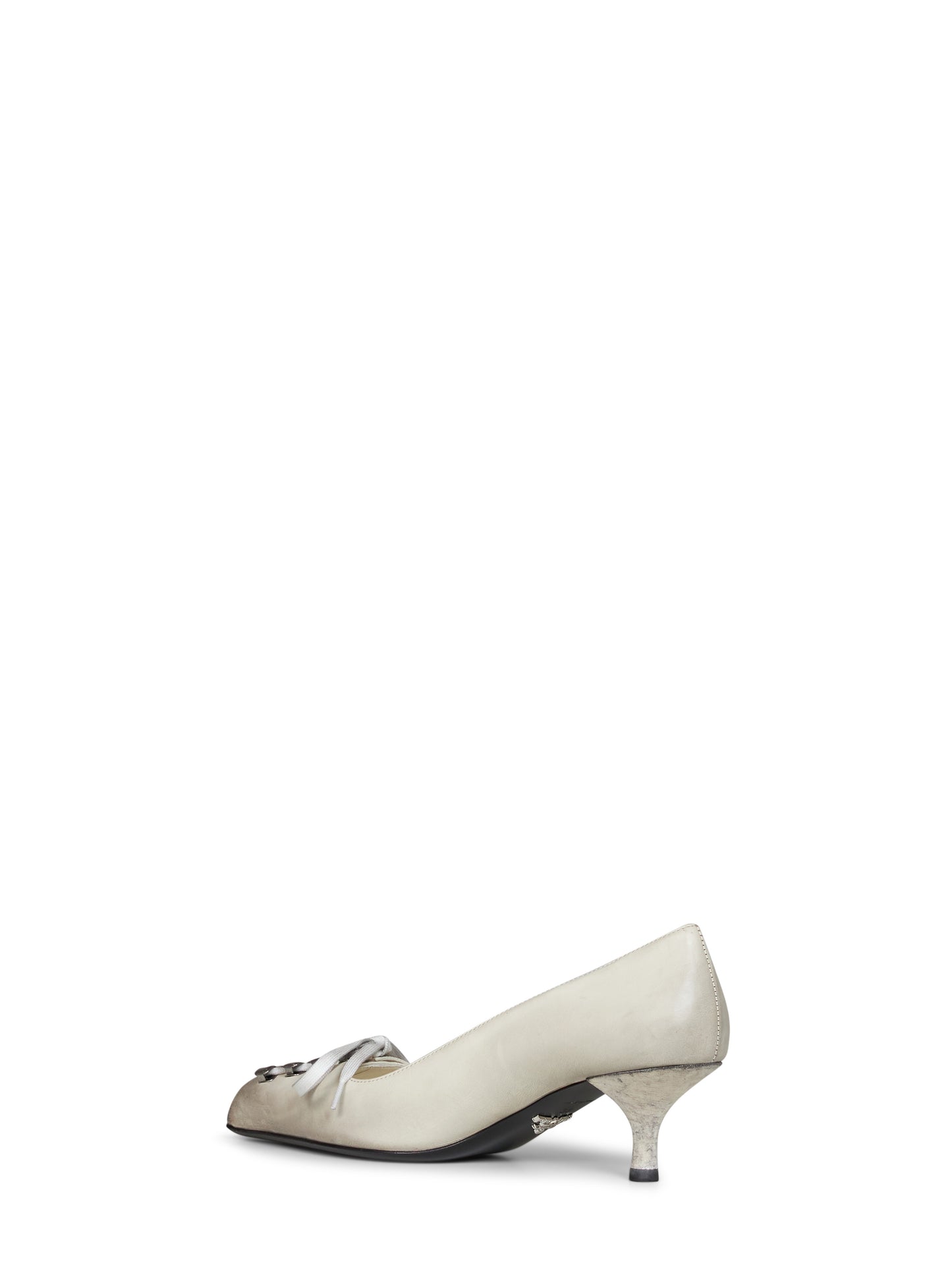 Talc antique-finish leather pumps