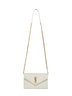 Pochette envelope con catena Cassandre Classica panna