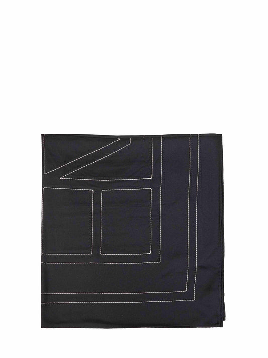 Sciarpa in seta nera con monogramma ricamato<BR/>