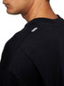 Felpa girocollo in cotone blu con etichetta logo sulla spalla