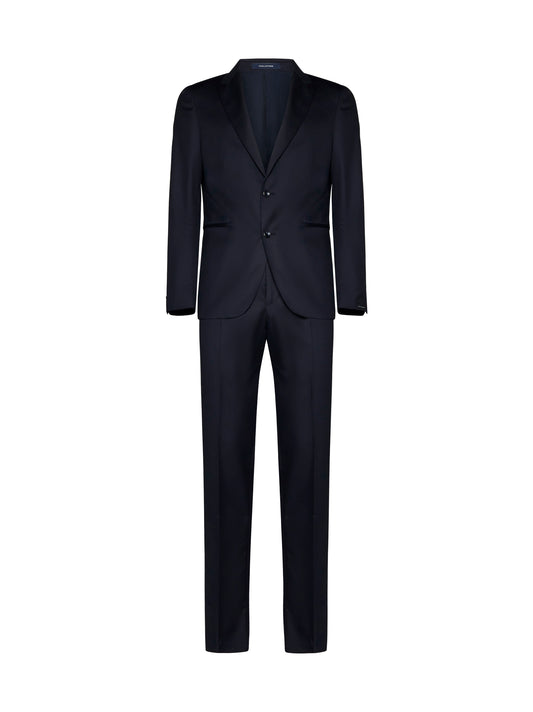 Single-breasted wool suit