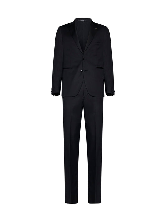 Single-breasted wool suit