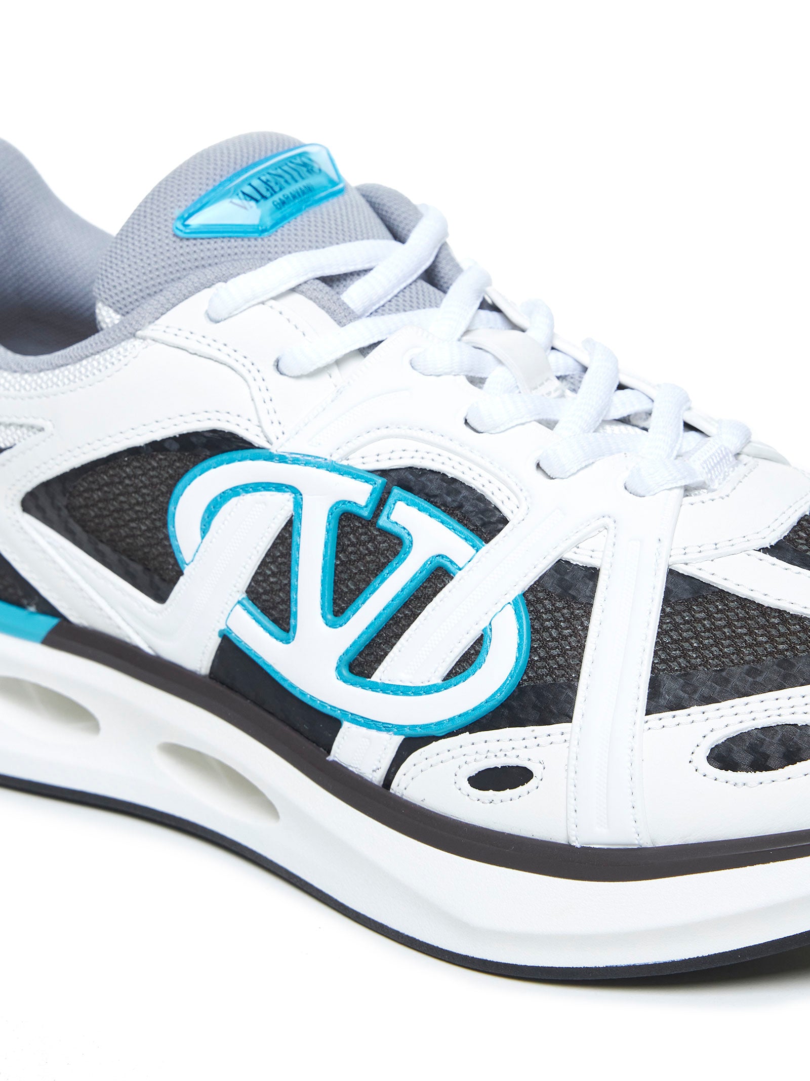 スニーカー VALENTINO GARAVANI Men Sneakers White 5Y0S0I25MCH ZSF VLogo Easyjog leather and mesh sneakers – Daniello.com