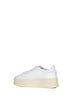 Sneakers Medalist in pelle con platform<BR/>
