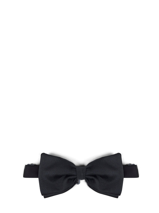 Black grosgrain pre-tied bow tie