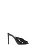Mules Brigitte 100 in vernice nera