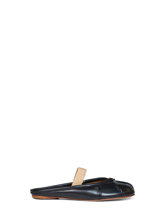 Black leather Tabi mules with elastic band