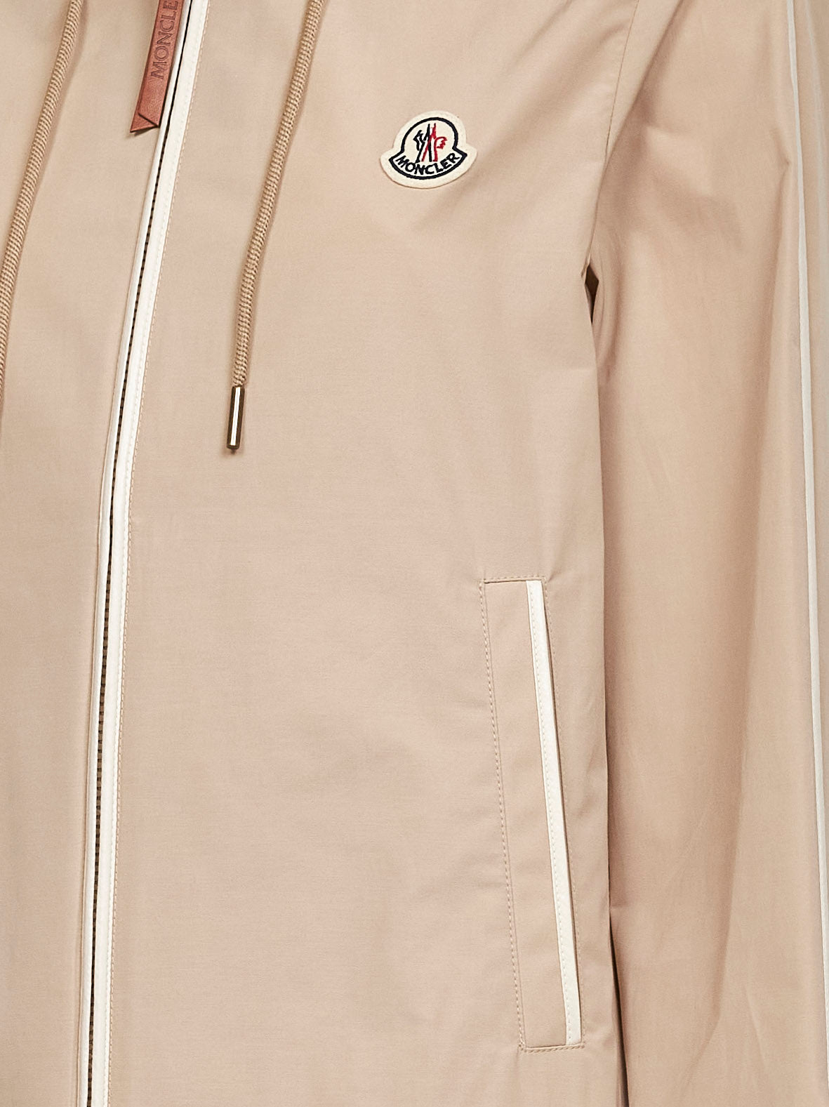 Giacca con cappuccio Sarracenia beige chiaro