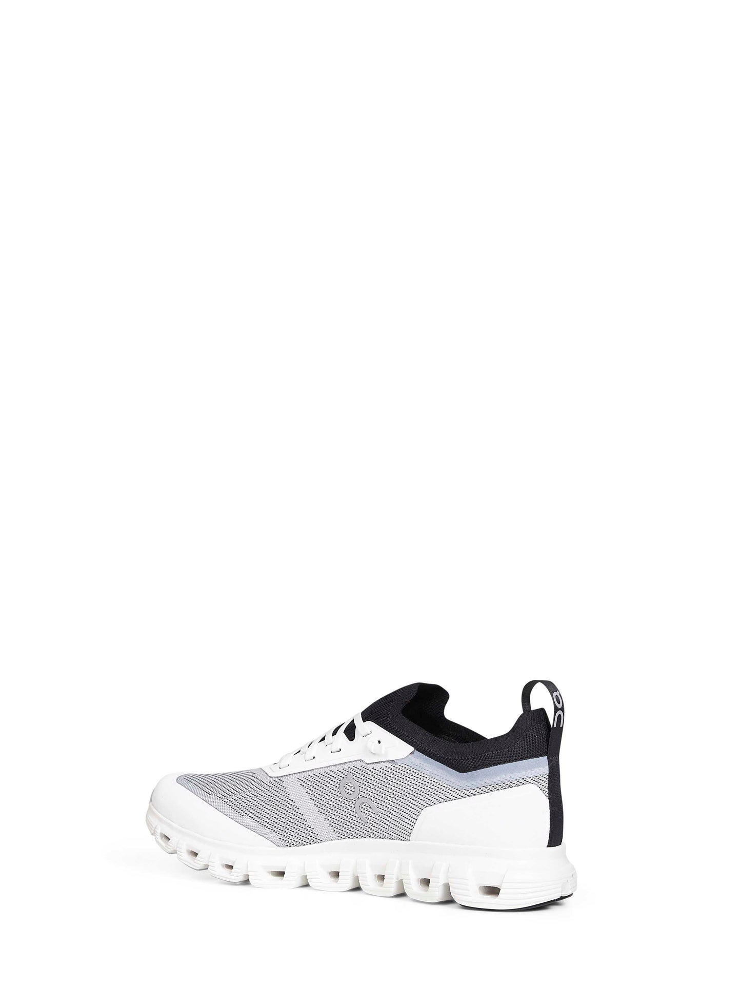 Sneakers Cloud 6 Versa bianche e nere